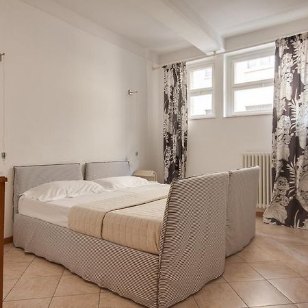 Apartments Florence Menicucci Стая снимка